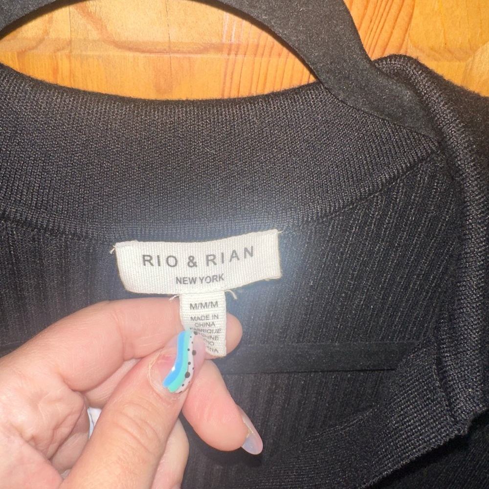 Classic Black V-Neck Knit Sweater - Picture 3 of 3